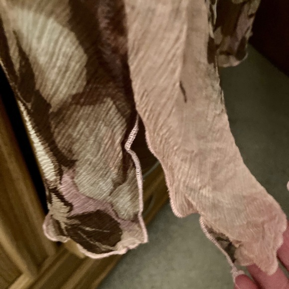 Karen Kane 100% Silk Sheer Floral Blouse and Camisole - Picture 5 of 7